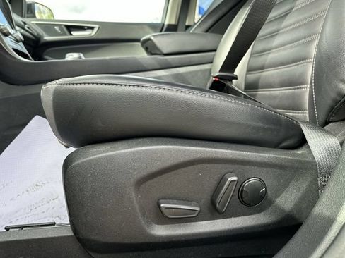 Used 2024 Ford Edge SEL w/ Convenience Package AWD/4WD image 16
