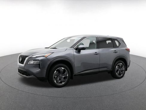 Used 2025 Nissan Rogue SV AWD/4WD image 3