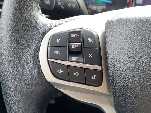 Certified 2023 Ford Explorer Limited w/ Hybrid Equipment Group 310A AWD/4WD image 25