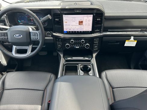 New 2026 Ford F250 Lariat w/ Black Appearance Package AWD/4WD image 12