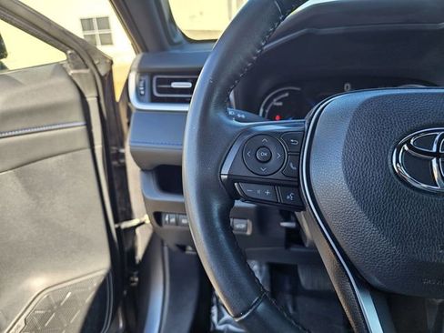 Used 2022 Toyota RAV4 XSE image 21