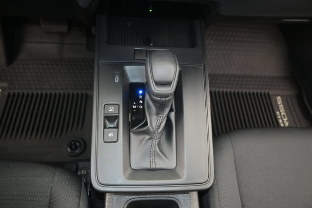Used 2026 Toyota Corolla Cross LE w/ Moonroof Package FWD image 8