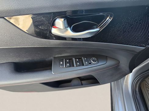 Used 2022 Kia Forte GT image 39