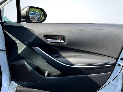 Used 2022 Toyota Corolla SE FWD image 23