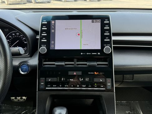 Used 2021 Toyota Avalon XSE image 37