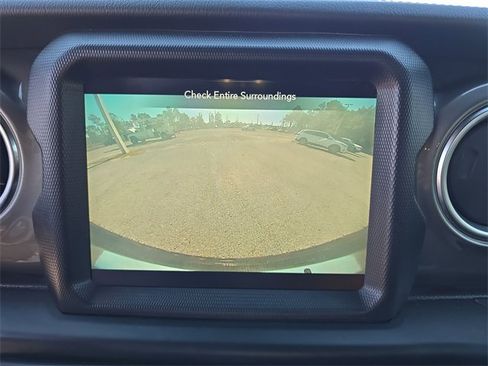 Certified 2022 Jeep Wrangler Unlimited Sahara w/ LED Lighting Group image 18