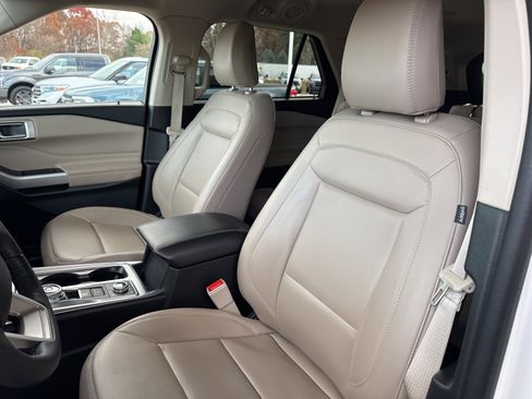 Certified 2023 Ford Explorer XLT w/ Equipment Group 202A image 24