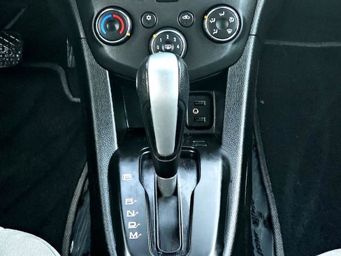 Used 2020 Chevrolet Sonic LT image 18