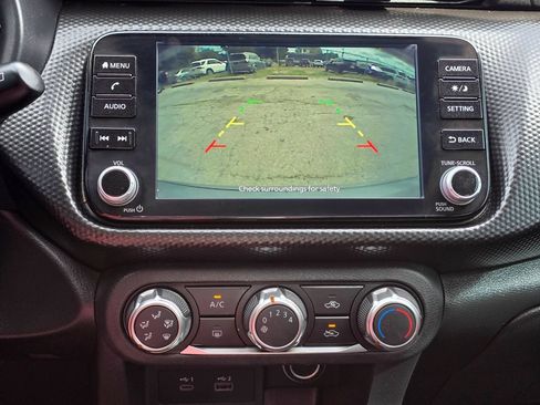 Used 2024 Nissan Kicks SV FWD image 17