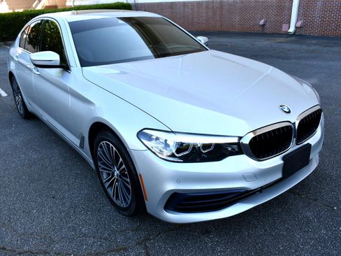 Used 2019 BMW 530i xDrive w/ Convenience Package image 4