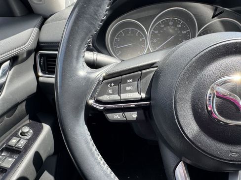 Used 2021 MAZDA CX-5 Touring image 11