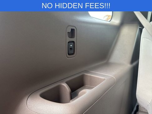 Used 2020 Chevrolet Traverse LT image 43