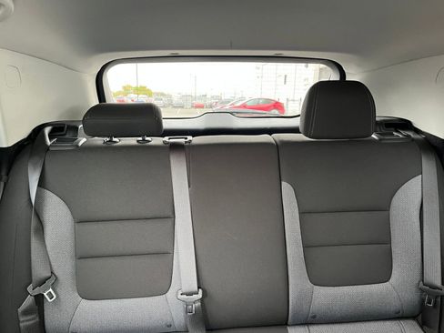 Used 2025 Chevrolet TrailBlazer LT image 36