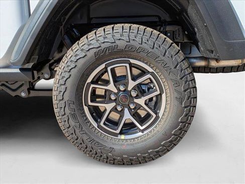 New 2025 Jeep Gladiator Rubicon w/ Convenience Group image 10