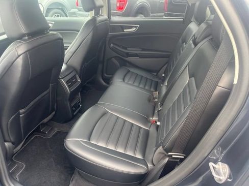 Used 2024 Ford Edge SEL w/ Convenience Package AWD/4WD image 11