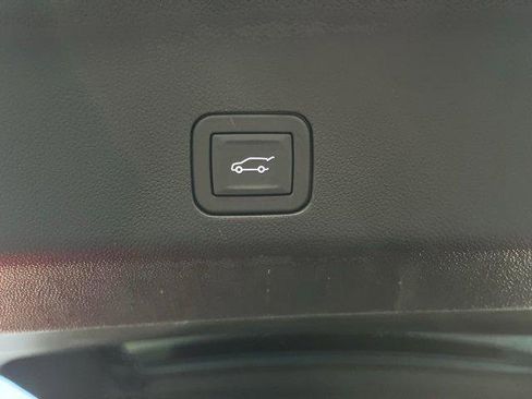 New 2026 GMC Yukon Elevation image 45