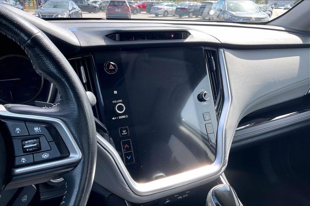 Used 2022 Subaru Outback Limited AWD/4WD image 6