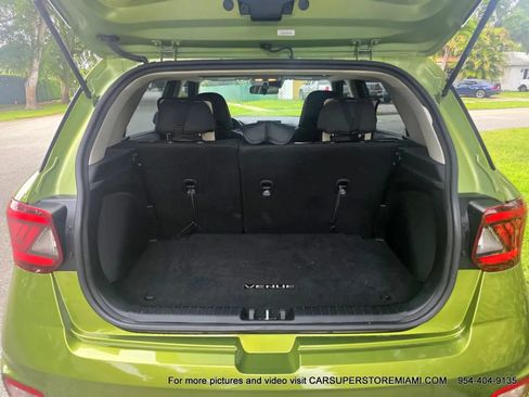 Used 2022 Hyundai Venue SEL FWD image 52
