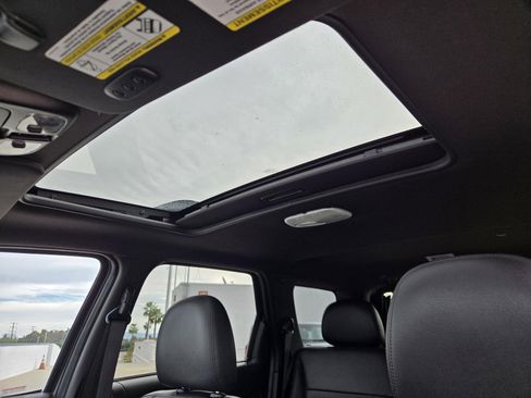 Used 2011 Ford Escape Limited w/ 302A Rapid Spec Order Code image 21