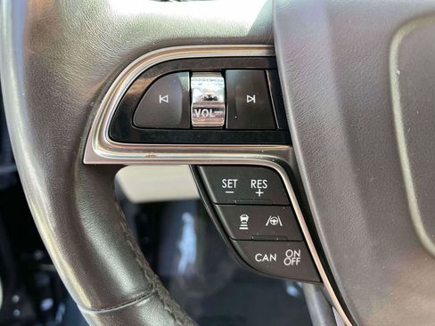 Used 2019 Lincoln Nautilus Reserve FWD image 19