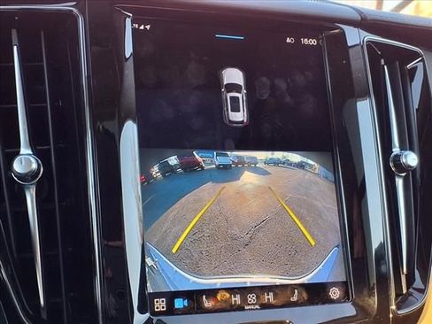 Used 2022 Volvo XC60 B5 Inscription w/ Advanced Package image 10