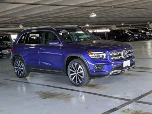 Certified 2022 Mercedes-Benz GLB 250 image 3