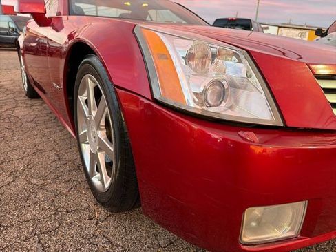Used 2005 Cadillac XLR RWD image 14