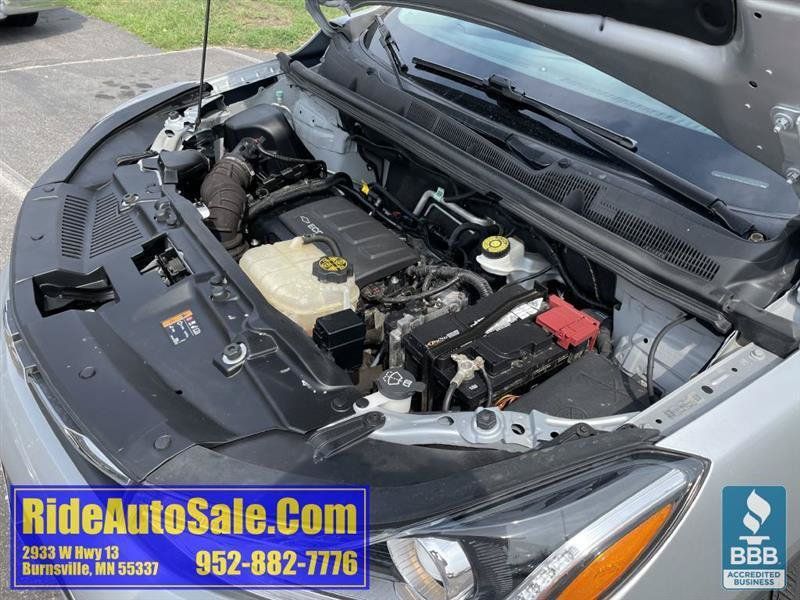 Used 2020 Chevrolet Trax LT w/ LT Convenience Package FWD image 23