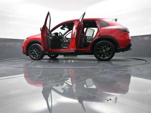 Certified 2025 Honda HR-V Sport image 47