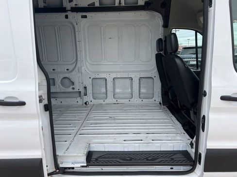 Used 2023 Ford Transit 250 148 High Roof Extended image 19