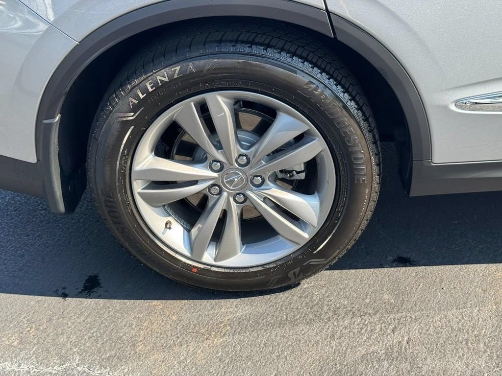 Certified 2026 Acura MDX SH-AWD image 9