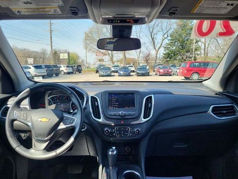 Used 2020 Chevrolet Equinox LT image 11