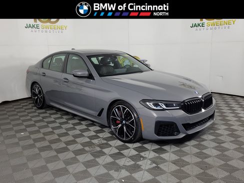 Used 2022 BMW M550i xDrive w/ Dynamic Handling Package AWD/4WD image 1