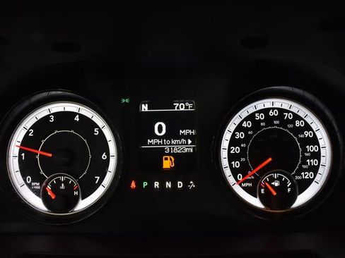 Used 2023 RAM 1500 Classic SLT w/ Protection Group AWD/4WD image 28