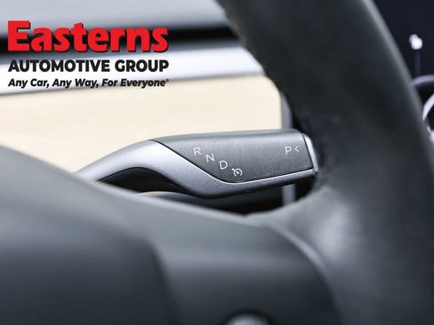 Used 2020 Tesla Model 3 Standard Range Plus image 13