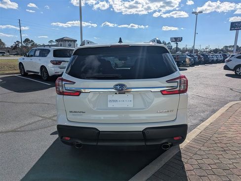 Used 2023 Subaru Ascent Premium w/ Convenience Package image 6