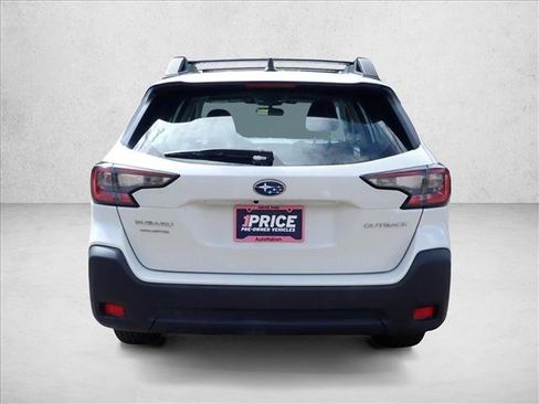 Used 2024 Subaru Outback AWD/4WD image 12