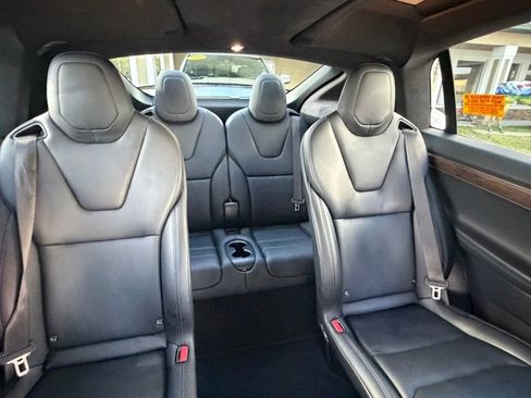 Used 2020 Tesla Model X Long Range image 5