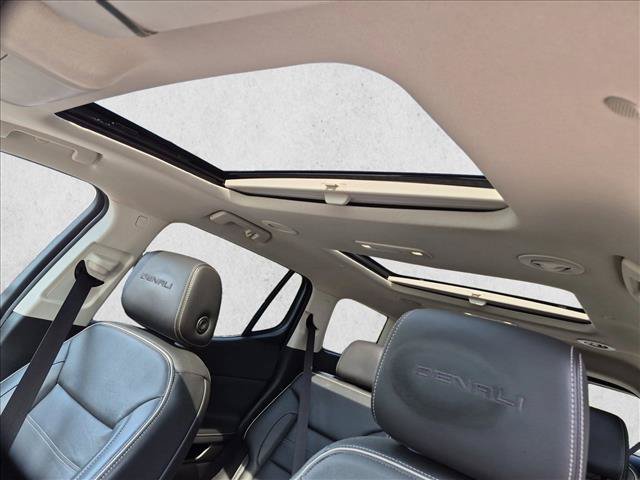 Used 2023 GMC Acadia Denali AWD/4WD image 12