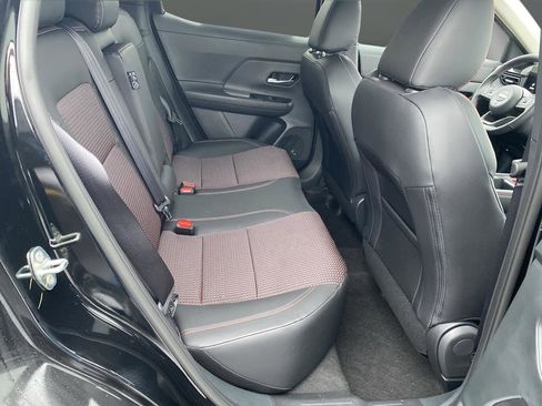 New 2026 Nissan Kicks SR w/ Cold Weather Package image 30