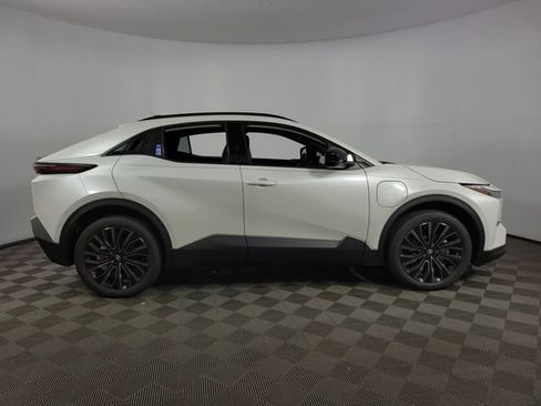 New 2026 Toyota C-HR AWD/4WD image 8