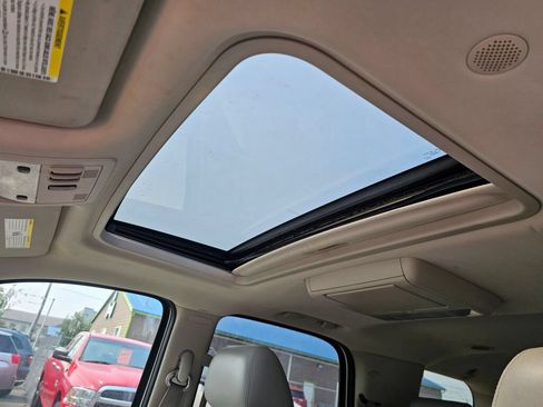 Used 2010 Chevrolet Tahoe LTZ AWD/4WD image 28