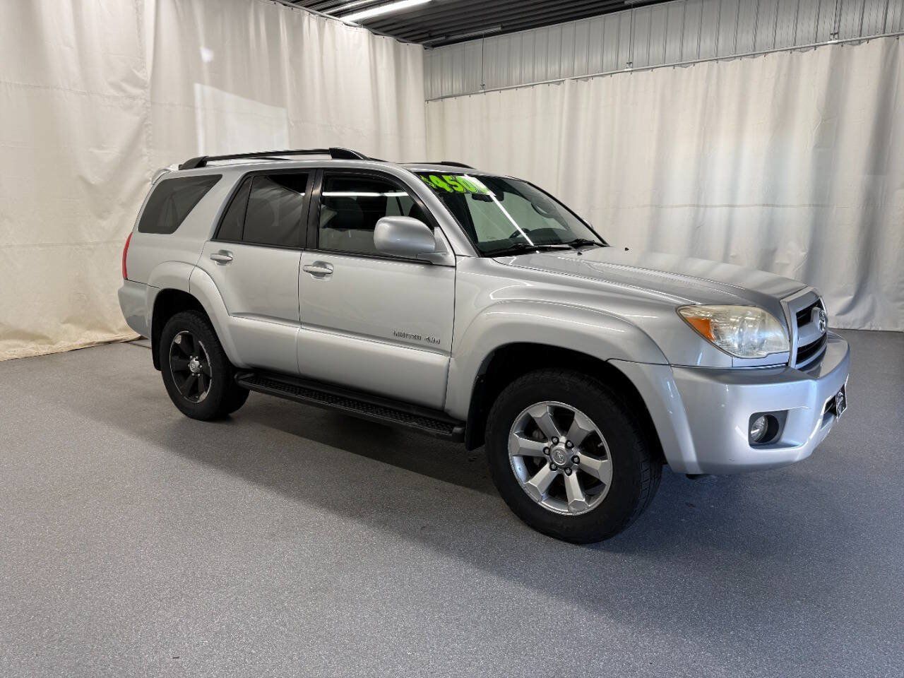 Used 2008 Toyota 4Runner Limited w/ Limited Extra Value Pkg 1 AWD/4WD image 3