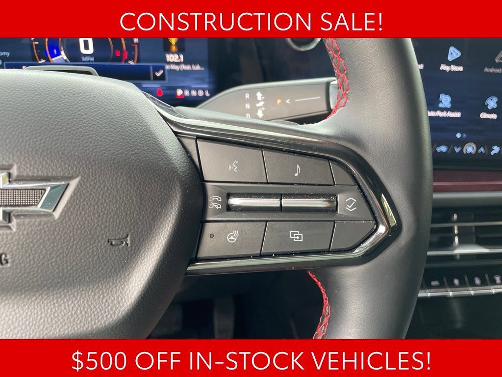 Used 2024 Chevrolet Traverse RS AWD/4WD image 31