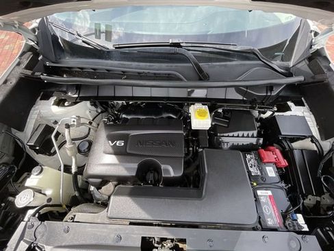 Used 2022 Nissan Pathfinder SV image 24