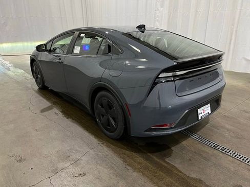 New 2026 Toyota Prius Plug-In Hybrid image 5