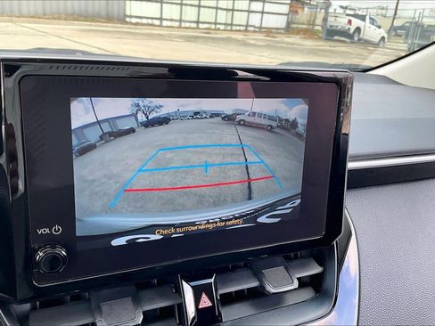 Used 2024 Toyota Corolla LE image 28