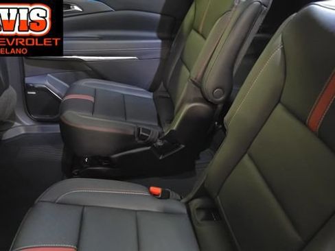 New 2026 Chevrolet Traverse RS w/ LPO, Floor Liner Package AWD/4WD image 17