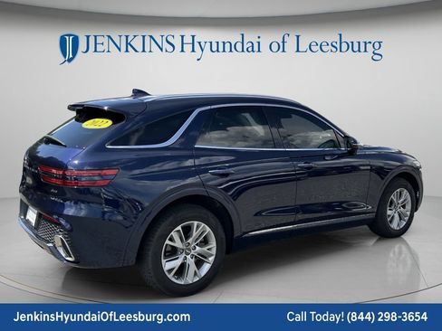 Used 2022 Genesis GV70 2.5T AWD/4WD image 5