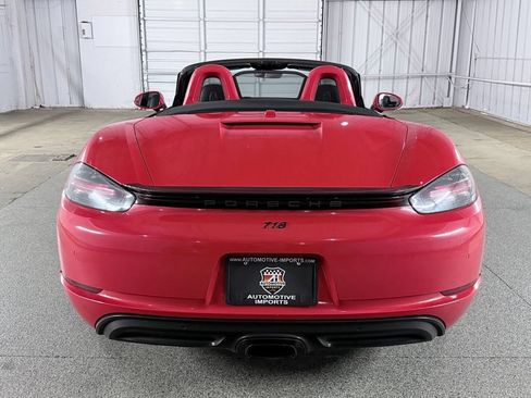 Used 2018 Porsche 718 Boxster RWD image 9